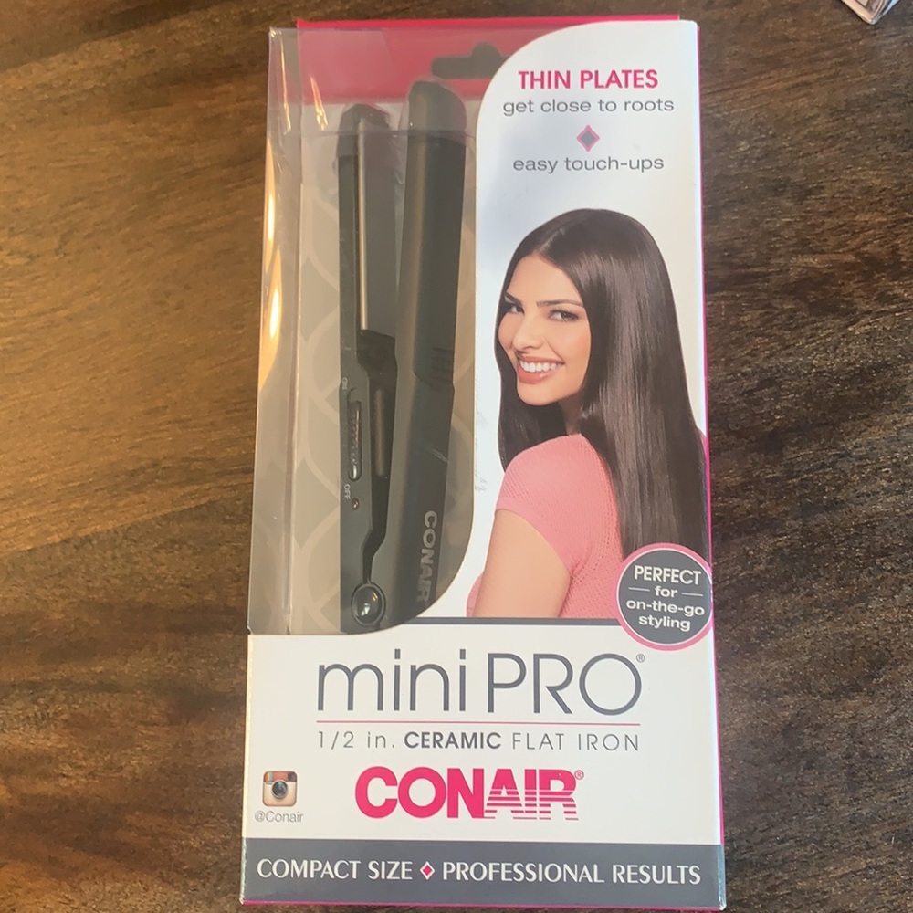Conair MiniPRO 1/2-inch Ceramic Flat Iron